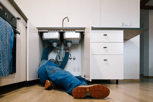 Professional Leak Detection technician working in Springdale, MD